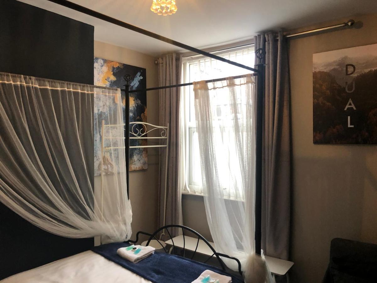 3 Double Bed Brittania Styled Central Home Near Lfc Sleeps 6 With Free Business Super Fast Fibre Broadbandリヴァプール エクステリア 写真